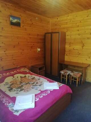 Гостиница Метелица Домбай Двухместный номер с 1 кроватью и балконом-1